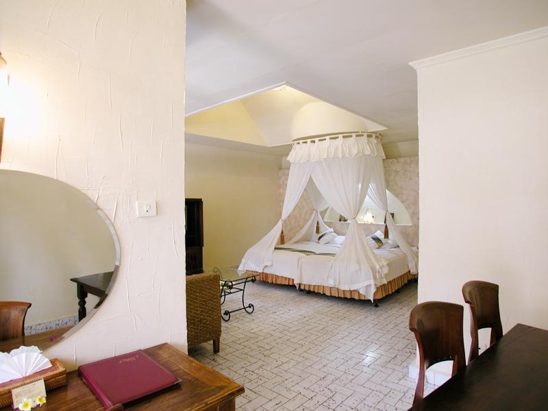The Alit Hotel Kuta Lombok Buitenkant foto